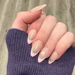 Ezek a színes francia manikűrök a szezon legnagyobb sztárjai