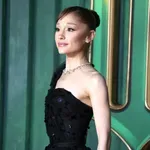 Állandóan Ariana Grande külsejét kritizálták, most visszavonul a nyilvánosságtól