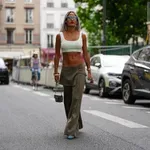 Szoknya vagy nadrág? – ez a hibrid ruhadarab az új tavaszi divattrend