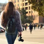 Visszatért a skinny jeans: 6 sztár, aki 2026-ban újra elővette a szűk farmert