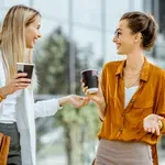 Téged is kimerít a small talk? Egy pszichológus szerint ezt árulja el rólad