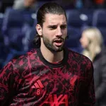 Szoboszlai Dominik nem csak a focipályán tarol – íme a világ 5 legjóképűbb futballistája