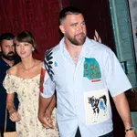 Kiderült, mikor láthatjuk Taylor Swift Dior menyasszonyi ruháját