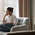 Neked is 0-24-ben pörög az agyad? Itt van 3 dolog, ami segíthet lecsendesíteni a túlgondolást