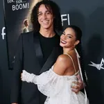 Megszületett Vanessa Hudgens második gyermeke: ezzel a fotóval tudatta az örömhírt