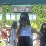 A 76 éves Vera Wang friss fotóiról beszél most mindenki: így tündökölt Wimbledonban