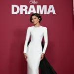 Mindenki Zendayára figyelt az új filmje párizsi premierjén, ez a fehér ruha tökéletesen állt neki