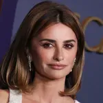 Vizualno dvignejo zadnjico in magnetno pritegnejo poglede: To so najljubše kavbojke Penelope Cruz