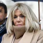 Tudi najpreprostejši videz je videti drago, močno in elegantno: Trik Brigitte Macron, ki bi ga morala poznati vsaka ženska nad 50 let