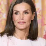 To so najljubši čevlji kraljice Letizie, ki podaljšajo noge