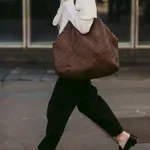 Velike torbice so to sezono na vrhuncu: in ti modeli so nas najbolj navdušili