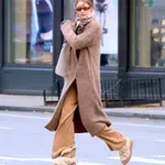 Novo obdobje gležnjarjev: ta model bo vsak zimski videz naredil prefinjen in eleganten