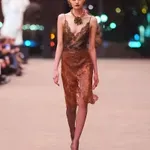 Temačni glamur, kot nalašč za večerni izhod: Saint Laurent za jesen in zimo 2026/27