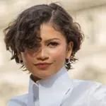 Zendaya znova osupnila: videz, o katerem govori ves modni svet