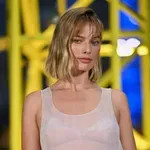 Nov modni trend ali popolni polom? Te kavbojke so preizkusili številni modni navdušenci, a še vedno delijo mnenja