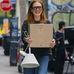 Julianne Moore živi v razkošnem stanovanju, v kuhinji pa ima IKEA regal za 60 evrov