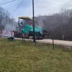 Završeni radovi na sanaciji i asfaltiranju lokalnih puteva u MZ Slavinovići