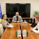 Gradonačelnik Lugavić razgovarao s predstavnicima Udruženja „Krila nade“ o podršci onkološkim pacijentima