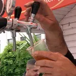 Počeli Tuzlanski dani piva: Tri večeri muzike, piva i gastro ponude (VIDEO)