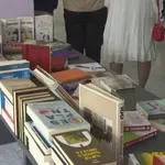 Bivši učenici donirali knjige biblioteci Gimnazije „Meša Selimović“ u Tuzli (VIDEO)