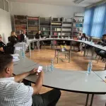 Održan okrugli sto o unapređenju pristupa romske djece kvalitetnom predškolskom i osnovnoškolskom obrazovanju