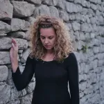 Nagrađivana monodrama ”Bosanska kraljica” u subotu pred publikom u Tuzli
