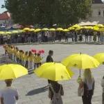 Na Trgu slobode organizovana manifestacija “Zlatna vrpca” (VIDEO)
