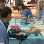 Prevencija moždanog udara: Učenici i zdravstveni radnici organizovali akciju u Tuzli (VIDEO)