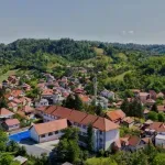 Produžen pritvor 15-godišnjoj učenici iz Tuzle koju terete da je nožem napala dvije djevojčice
