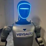 King ICT-ova kompanija ima planove s humanoidnim robotima, predstavili prvoga