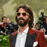 Nasljednik “kralja naočala” želi isplatiti obitelj i preuzeti carstvo vrijedno 100 milijardi eura