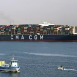 Francuski kontejnerski brod i japanski tanker prošli kroz Hormuz