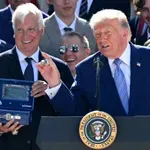 Prodaja Lakersa Joshu Kushneru potaknula teorije da iza čitavog posla stoji Donald Trump