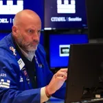 Wall Street pao, rast prinosa obveznica loše djeluje na cijene dionica