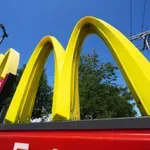 Mcdonald’s restoranima pod franšizom najavljuje 8,5 mlrd. dolara potpore