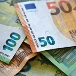 Hrvati u bankama drže milijarde, ali inflacija im godišnje “pojede” oko 430 eura kupovne moći