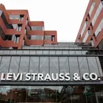 Levi Strauss & Co. i M&S pokrenuli globalnu inicijativu za dekarbonizaciju modne industrije