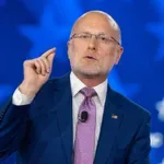 SAD planira zabraniti kineskim telekom kompanijama izravan pristup američkim telefonskim brojevima