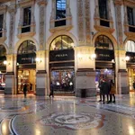 Prada kupuje Versace i to po sniženoj cijeni