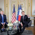 Trump zaprijetio carinama od 200 posto na francuska vina kako bi dobio Macronovu podršku Odboru za mir