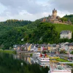 Evropa na distanci, Amerikanci kod kuće: Šta koči turističke planove