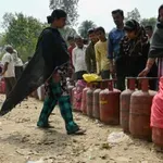 Gašenje reklamnih panoa, zatvaranje škola, ograničeno korištenje klime – na koje se sve načine države nose s naftnom krizom