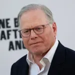 Čovjek koji će zaraditi skoro milijardu dolara od prodaje Warner Brosa