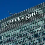 Poznate plate top bankara – zarade i do pola miliona