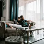 Zamke za početnike u zajedničkom životu parova: Pranje veša, suđa, šta najviše zamjeramo drugoj osobi