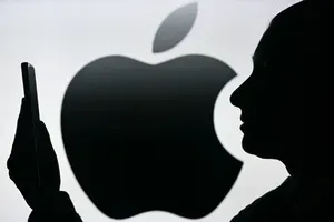 Apple vknjižil padec dobička, a vseeno presegel pričakovanja