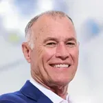 Upoznajte zubara milijardera kojeg bi kolege najradije udarile u zube