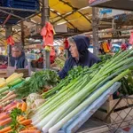 U Beogradu i Novom Sadu otkriveno više stotina kilograma nebezbjedne hrane na pijacama