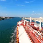 Brodarske kompanije Maersk i Hapag-Lloyd vraćaju se na trgovačku rutu kroz Suecki kanal