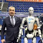 Mašinski fakultet dobio humanoidnog robota: Studenti će razvijati njegove sposobnosti